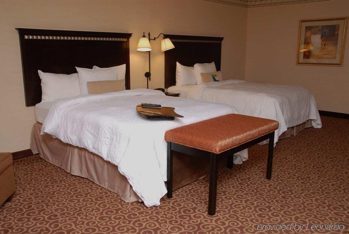 Hampton Inn & Suites Staten Island New York Bilik gambar